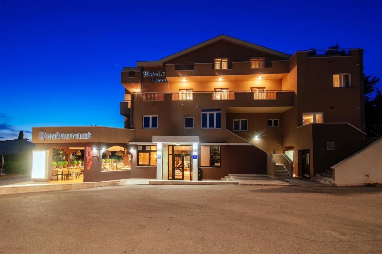 Hotel Terra Новаля Екстериор снимка